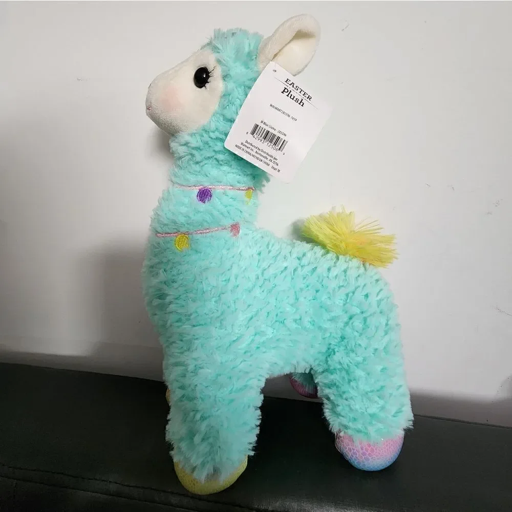 Nwt Mint Green Llama 12
